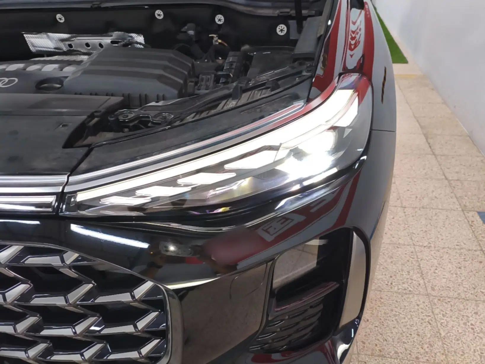 Audi Q6 2024 50 TFSI quattro Black Warrior Edition 6-seater — миниатюра 8
