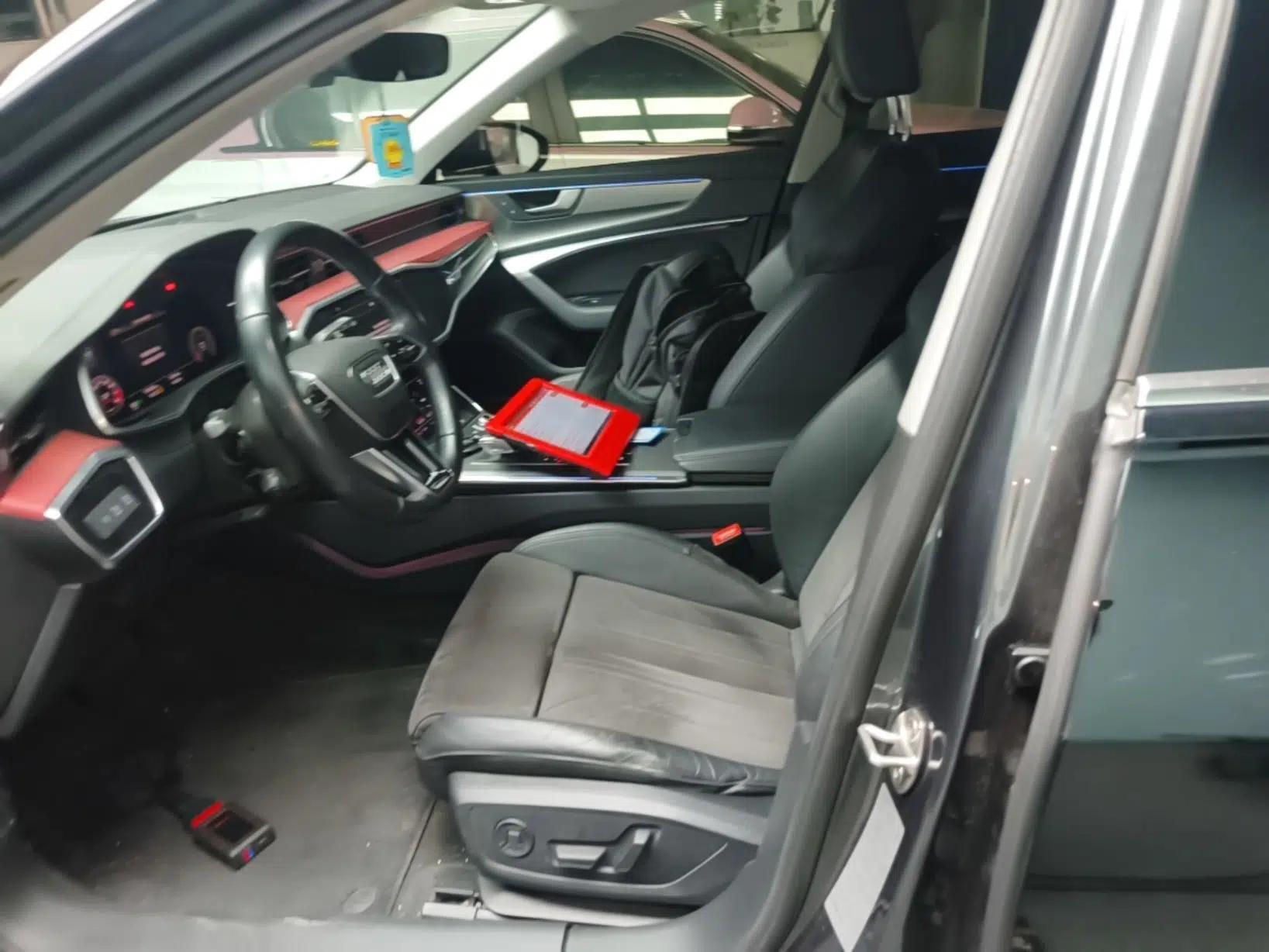 Audi A6 2021 Avant Avant-garde 45 TFSI Prestige Dynamic Edition — миниатюра 17