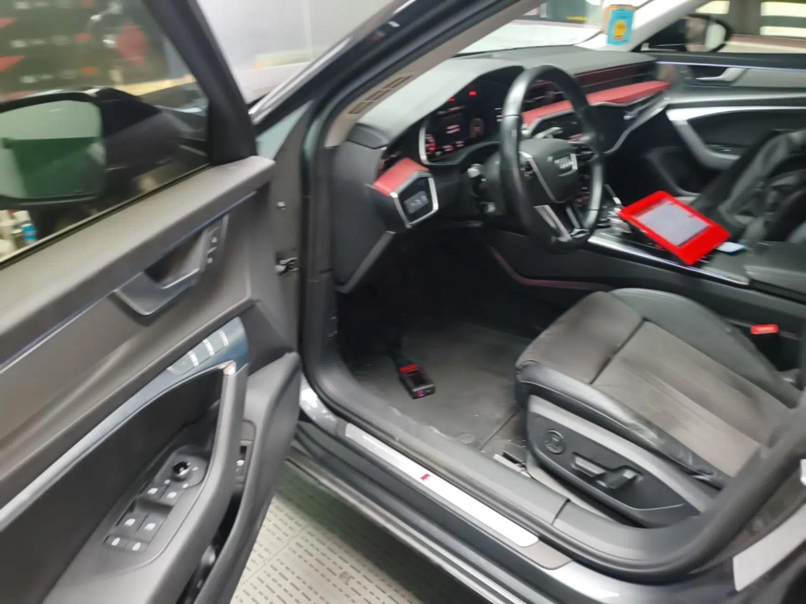 Audi A6 2021 Avant Avant-garde 45 TFSI Prestige Dynamic Edition — миниатюра 18