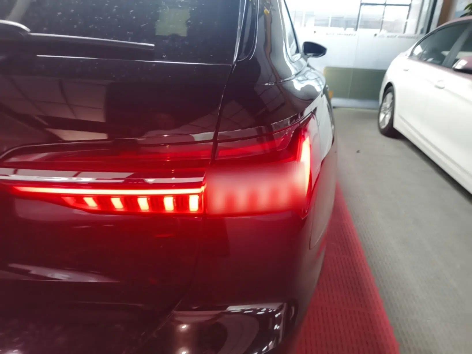 Audi A6 2021 Avant Avant-garde 45 TFSI Prestige Dynamic Edition — миниатюра 9