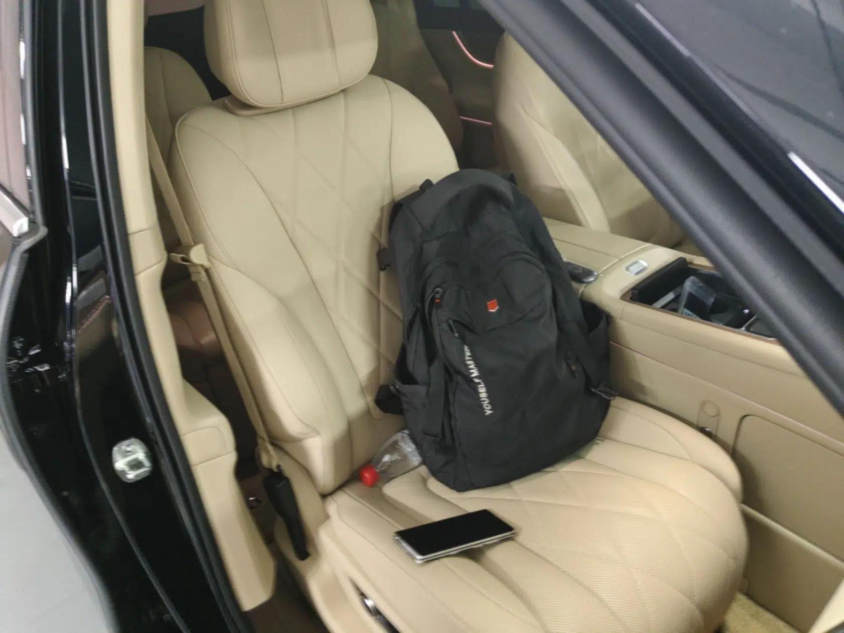 Hima AITO M9 2024 Range-Extended Ultra Version 42 kWh 6-Seater Model — миниатюра 19