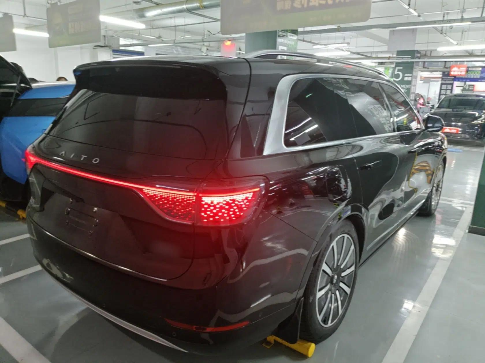 Hima AITO M9 2024 Range-Extended Ultra Version 42 kWh 6-Seater Model — миниатюра 6