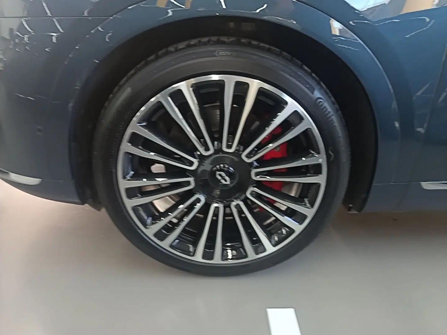 Hima AITO M9 2024 Range-Extended Max Edition 42 kWh 6-Seater Version — миниатюра 15