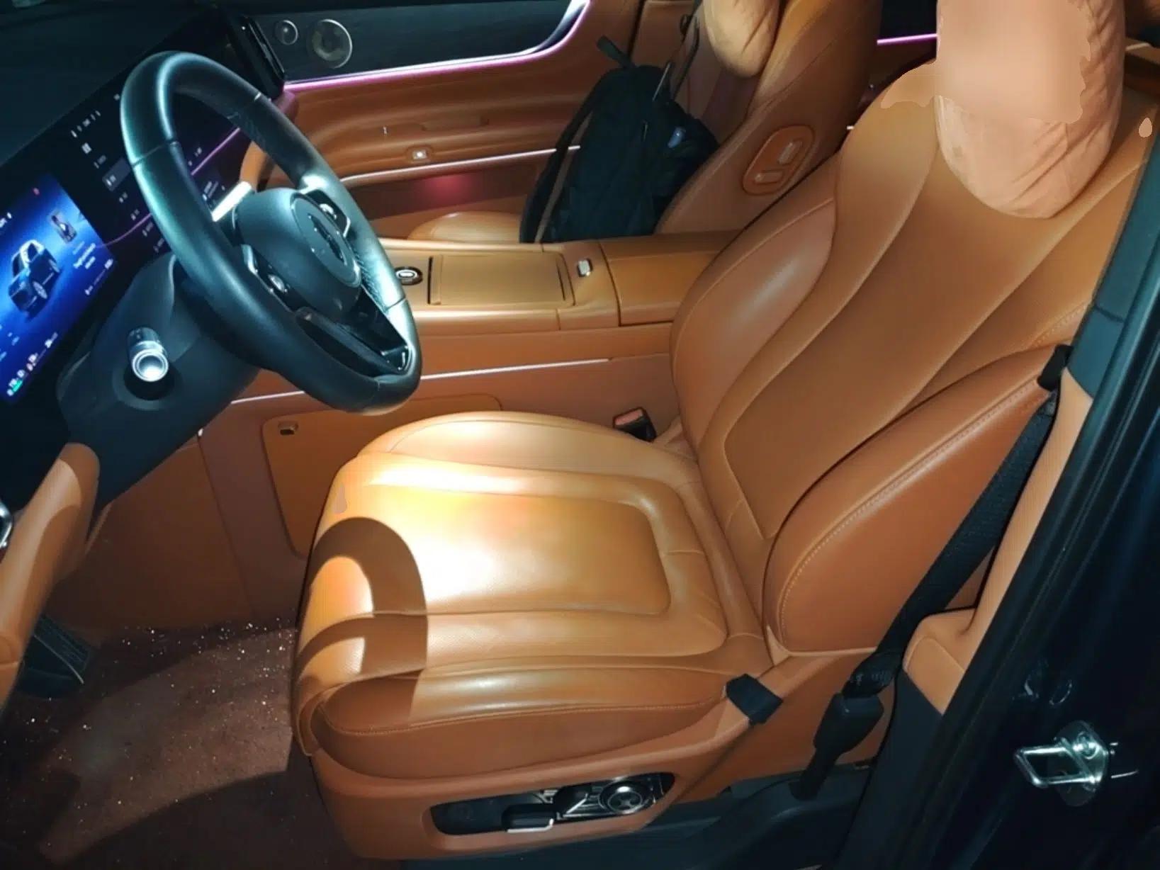Hima AITO M9 2024 Range-Extended Ultra Version 42 kWh 6-Seater Model — миниатюра 17