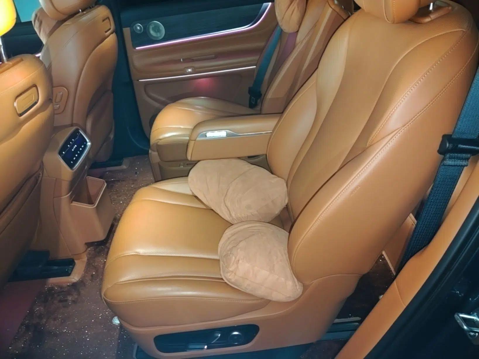 Hima AITO M9 2024 Range-Extended Ultra Version 42 kWh 6-Seater Model — миниатюра 20