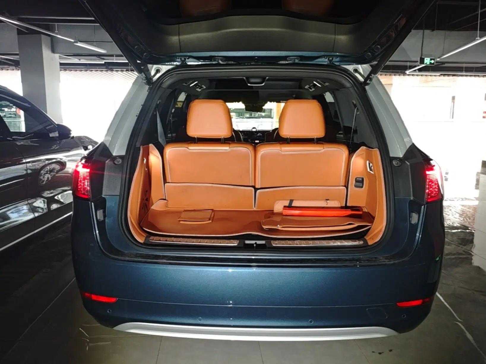 Hima AITO M9 2024 Range-Extended Ultra Version 42 kWh 6-Seater Model — миниатюра 22