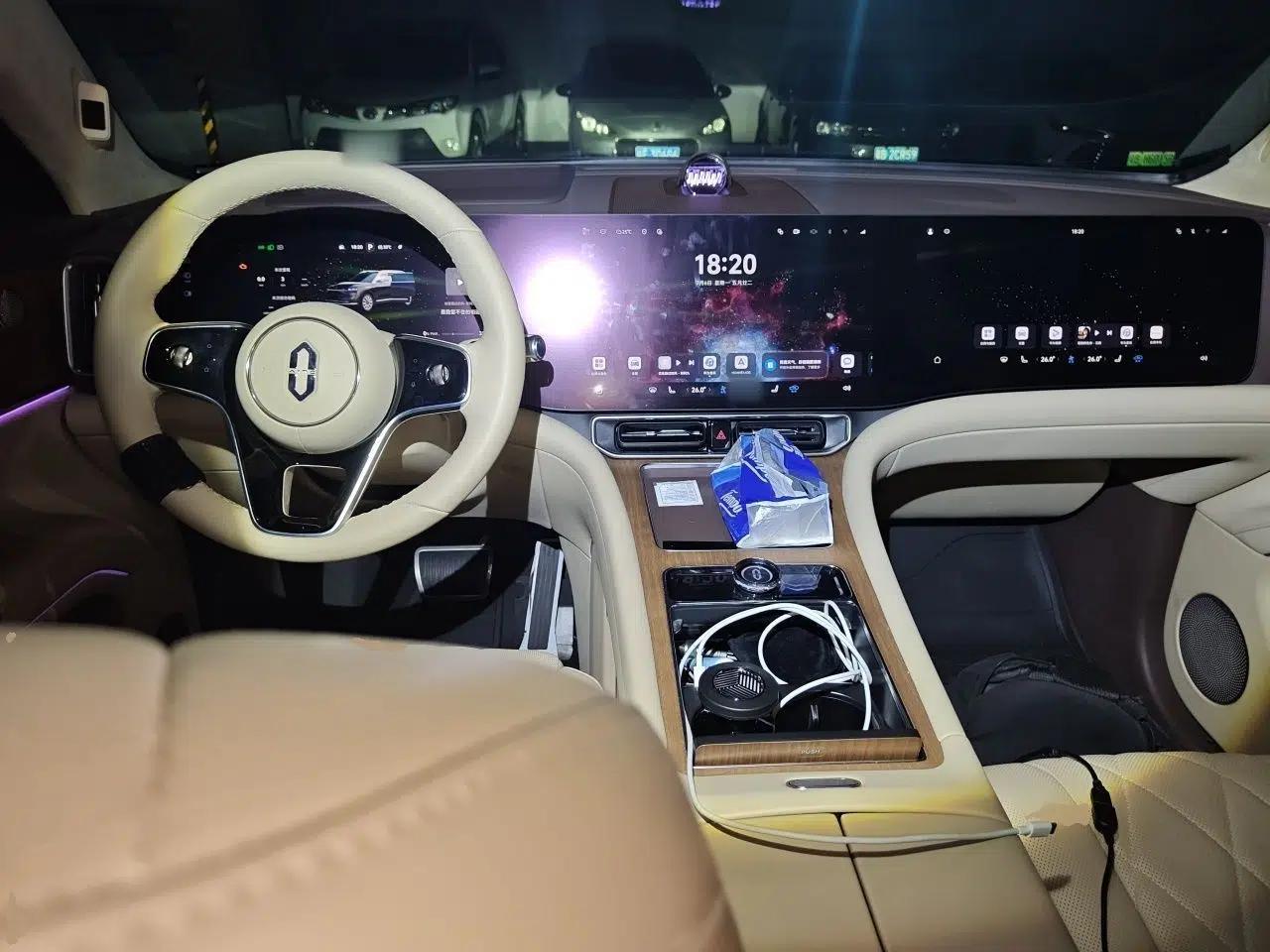 Hima AITO M9 2024 Range-Extended Ultra Version 52 kWh 6-Seater Model — миниатюра 9