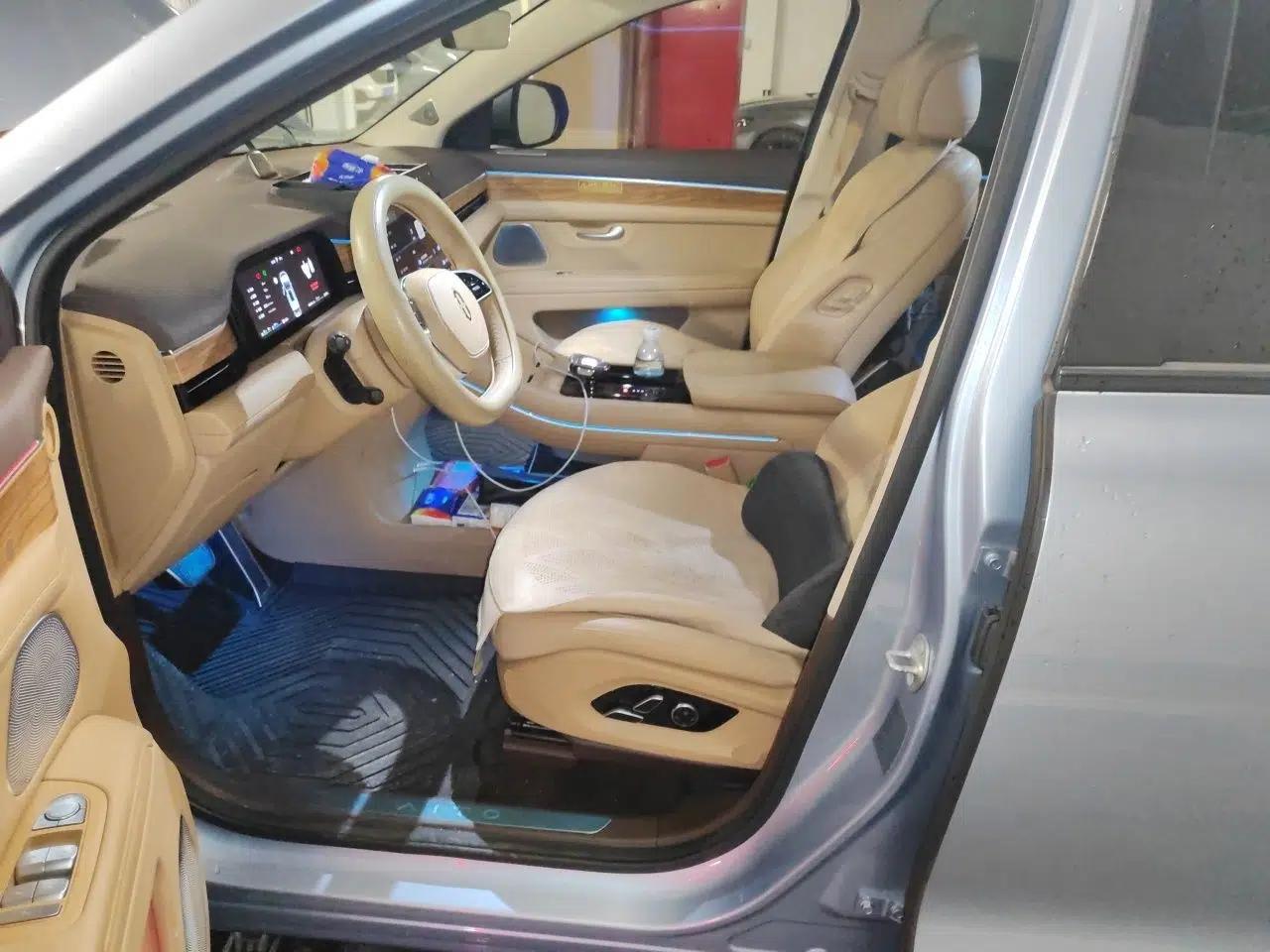 Hima AITO M7 2024 1.5T Intelligent Driving 4WD Max Edition 5 Seats — миниатюра 16