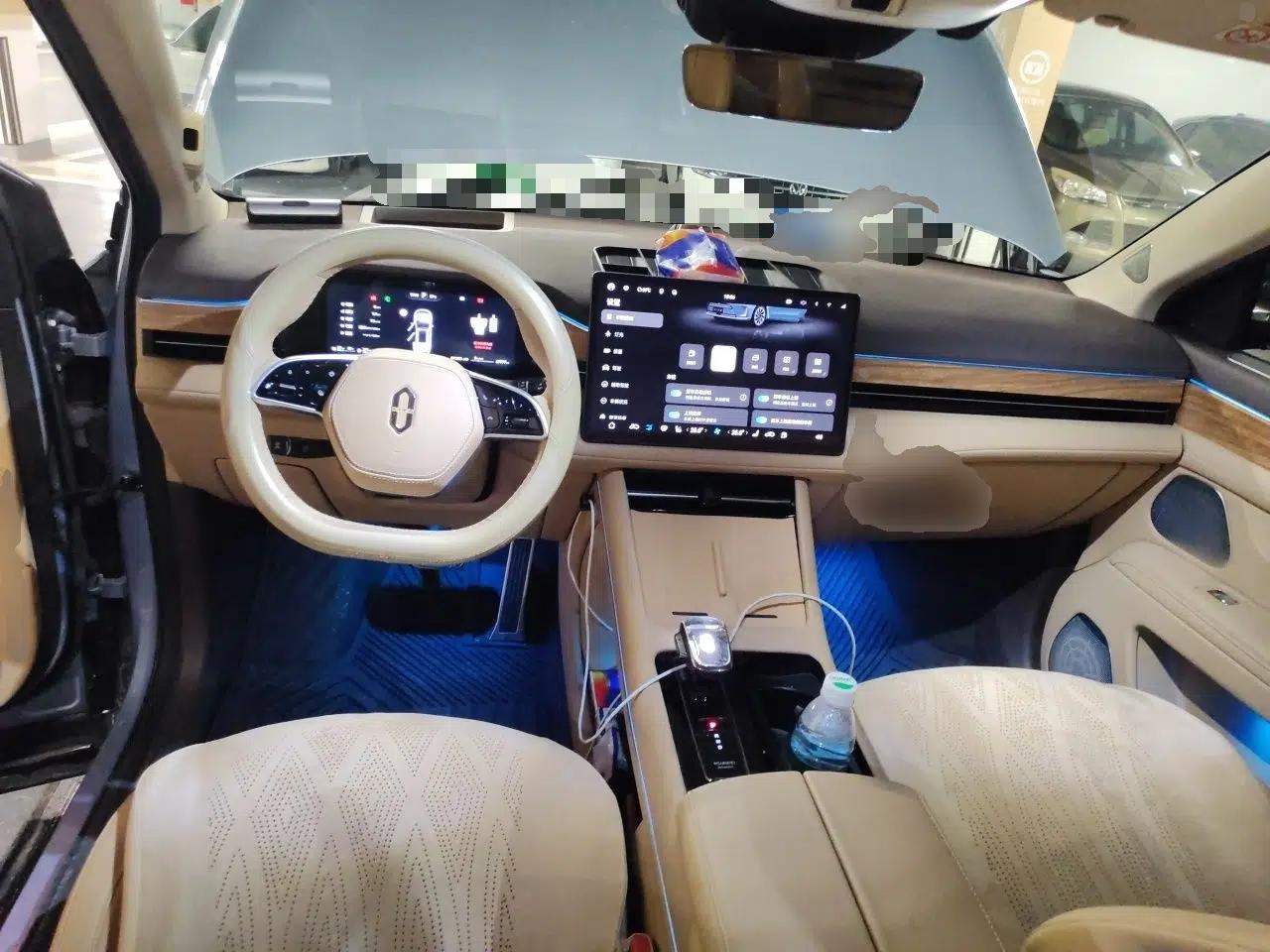 Hima AITO M7 2024 1.5T Intelligent Driving 4WD Max Edition 5 Seats — миниатюра 9