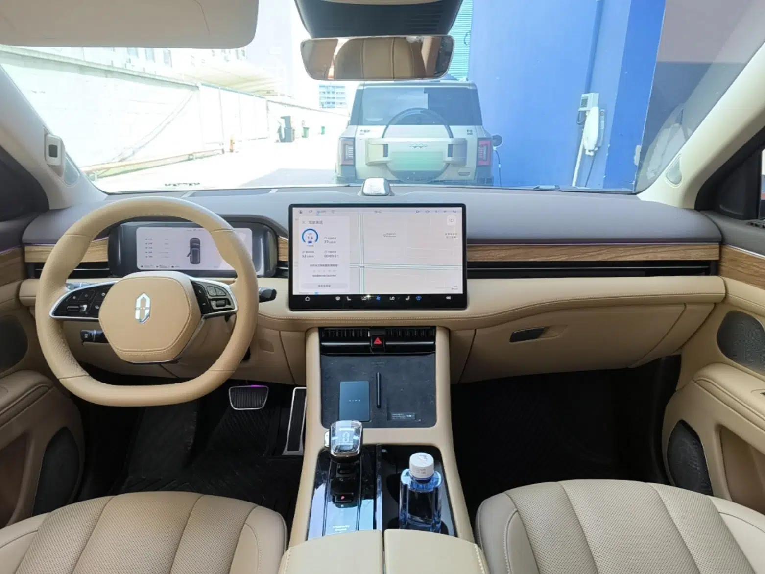 Hima AITO M7 2024 1.5T Rear-Drive Plus Version 5 Seats — миниатюра 12