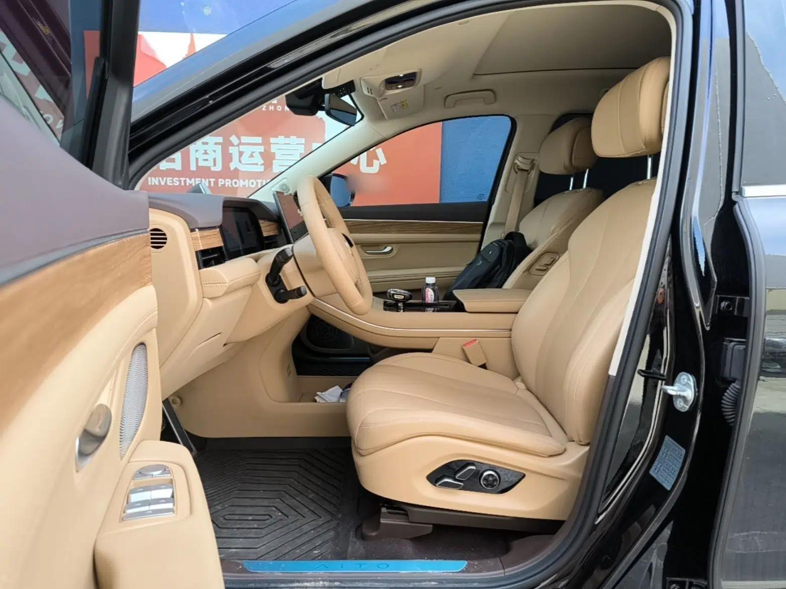 Hima AITO M7 2024 1.5T Rear-Drive Plus Version 5 Seats — миниатюра 18