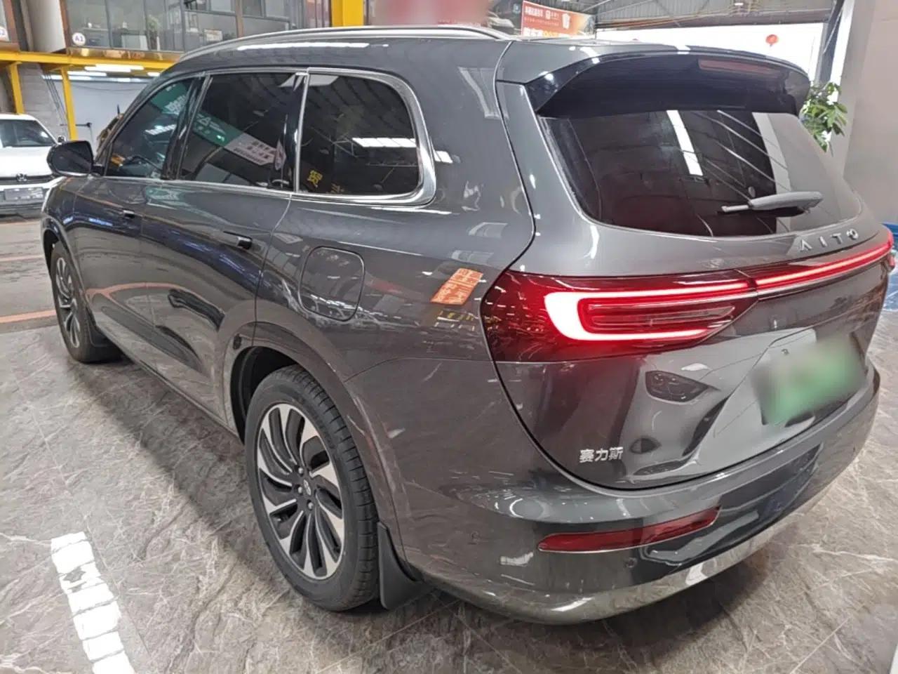 Hima AITO M7 2024 1.5T Rear-Drive Plus Version 5 Seats — миниатюра 4
