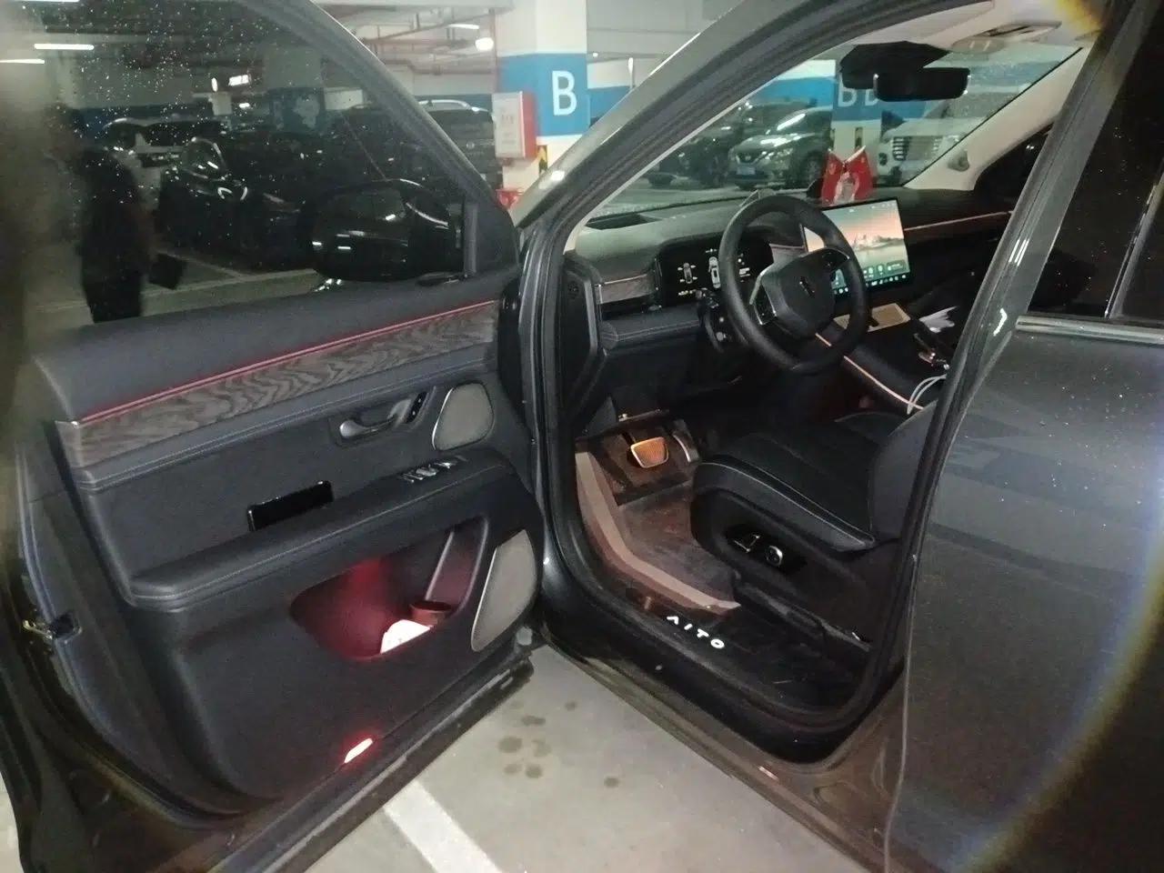 Hima AITO M7 2022 1.5T Rear-Drive Comfort Edition — миниатюра 16