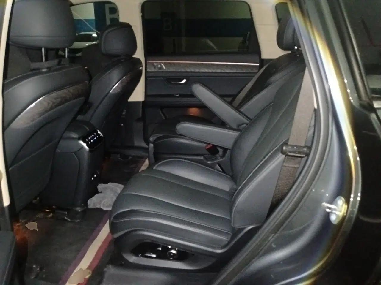Hima AITO M7 2022 1.5T Rear-Drive Comfort Edition — миниатюра 17