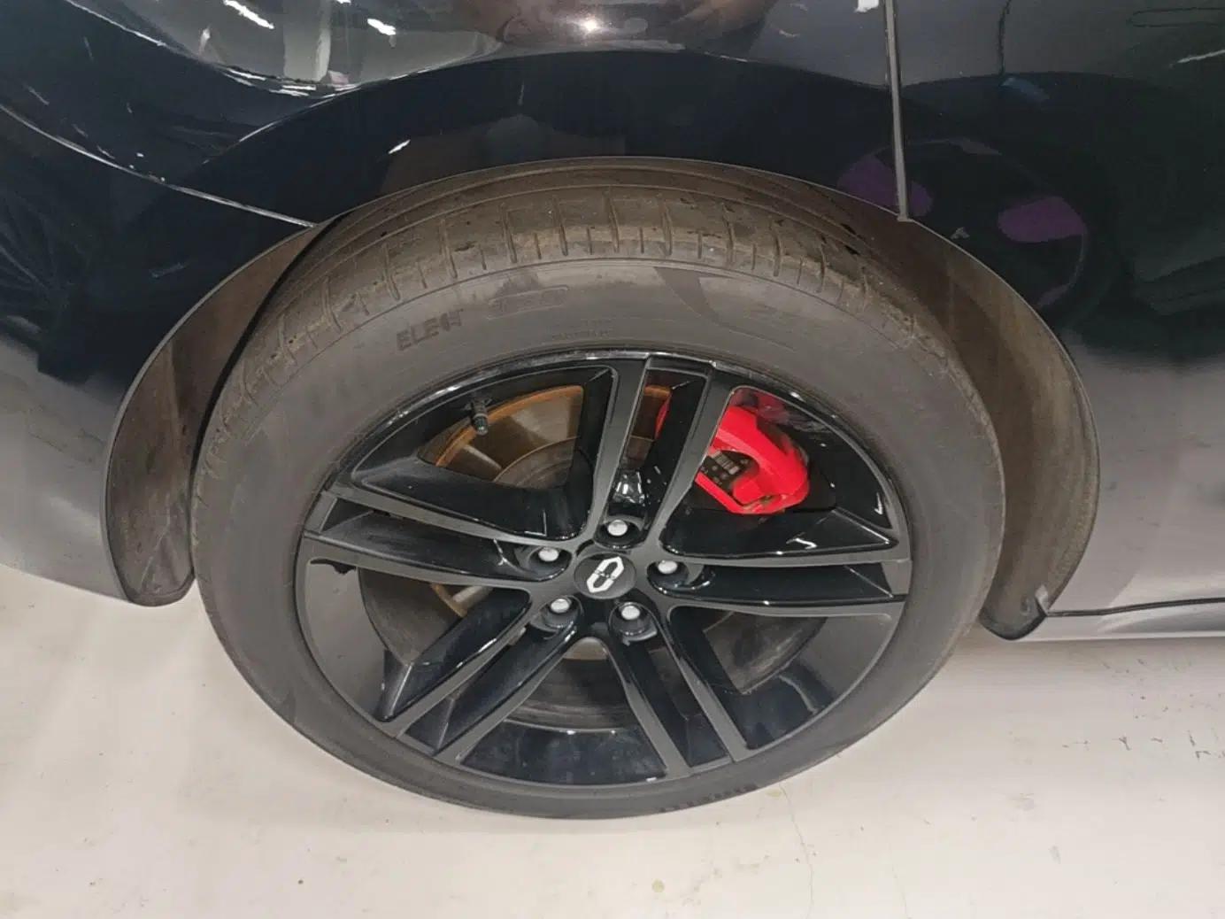 Hima AITO M5 2024 Extended-Range Max RS Four-Wheel Drive Advanced Intelligent Driving Version — миниатюра 11
