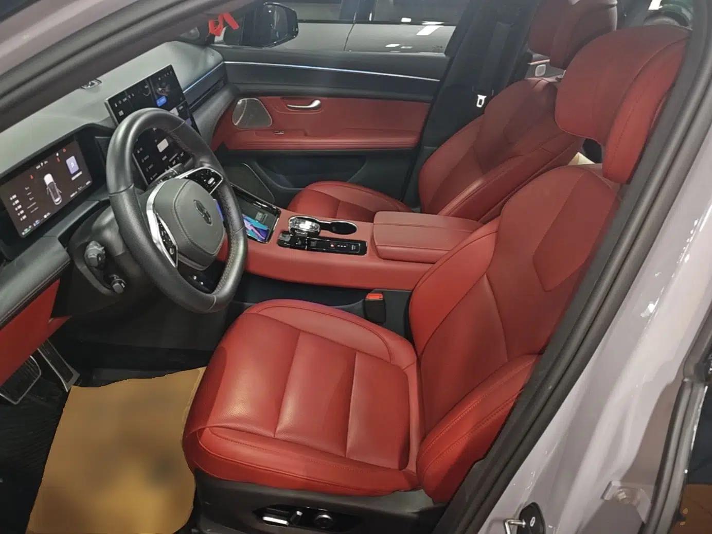 Hima AITO M5 2024 Extended-Range Max RS Four-Wheel Drive Advanced Intelligent Driving Version — миниатюра 17