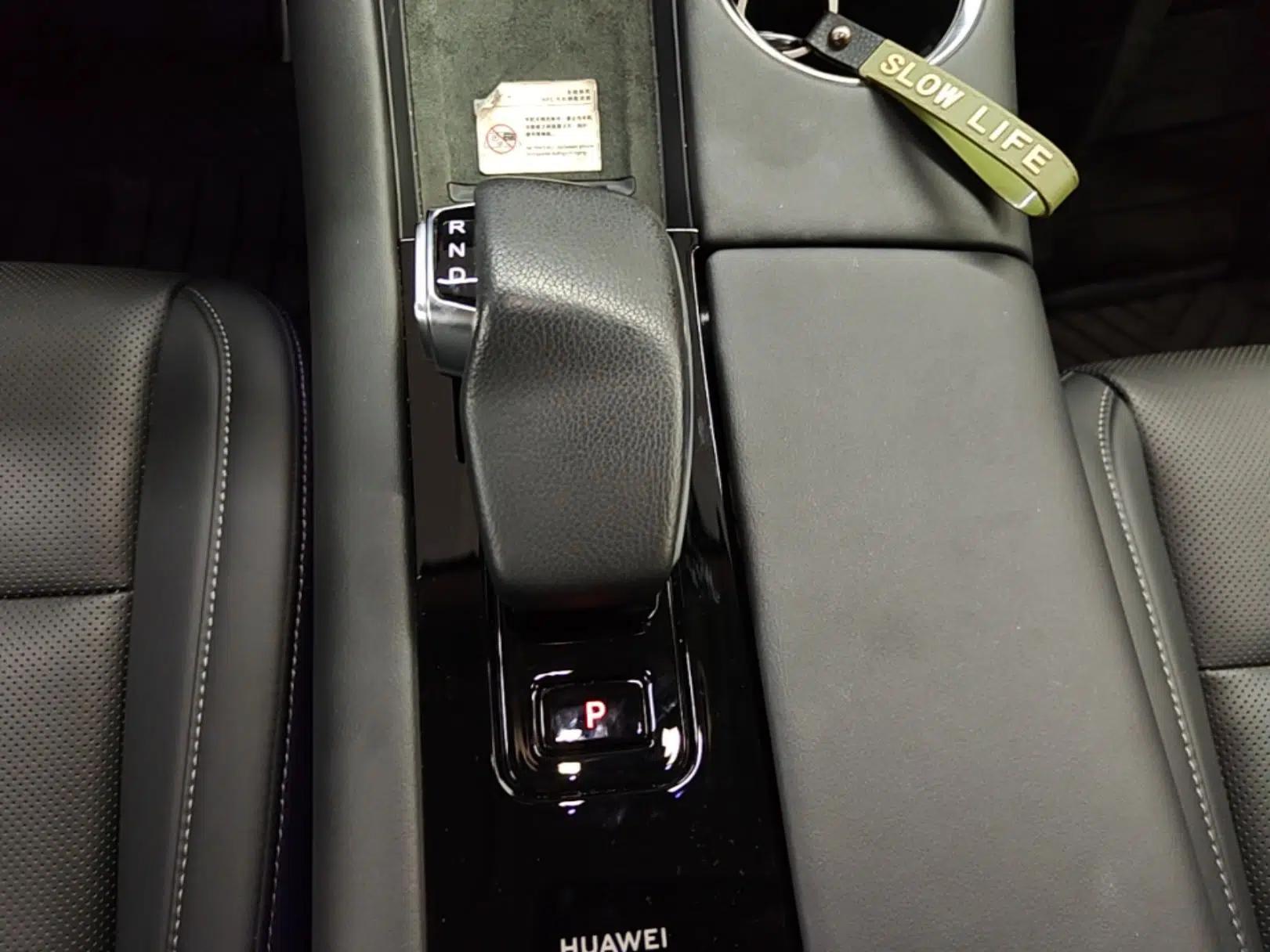 Hima AITO M5 2022 Extended-Range Four-Wheel Drive Performance Version — миниатюра 16