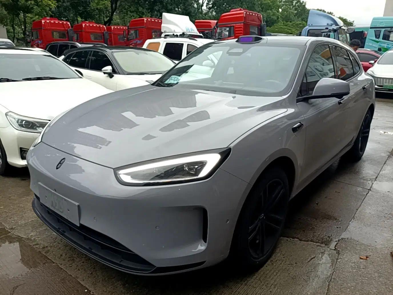 Hima AITO M5 2025 Extended-Range Ultra All-Wheel-Drive Version — миниатюра 1