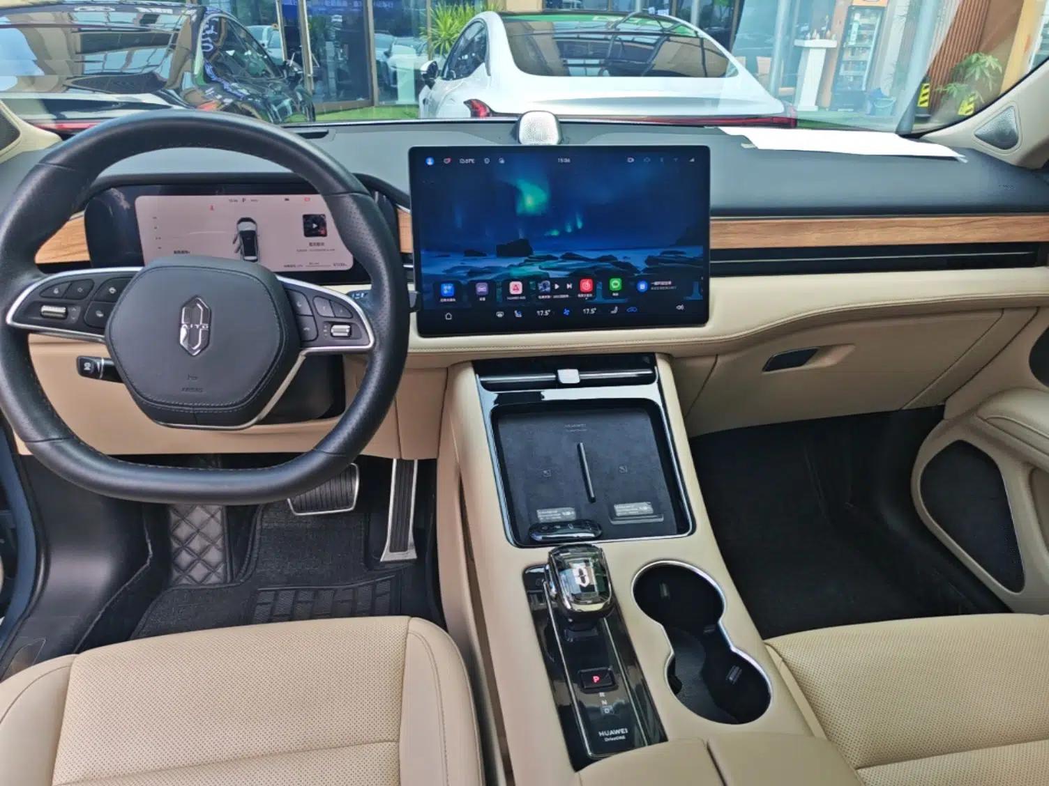 Hima AITO M5 2023 Extended-Range Four-Wheel Drive Intelligent Driving Version — миниатюра 12