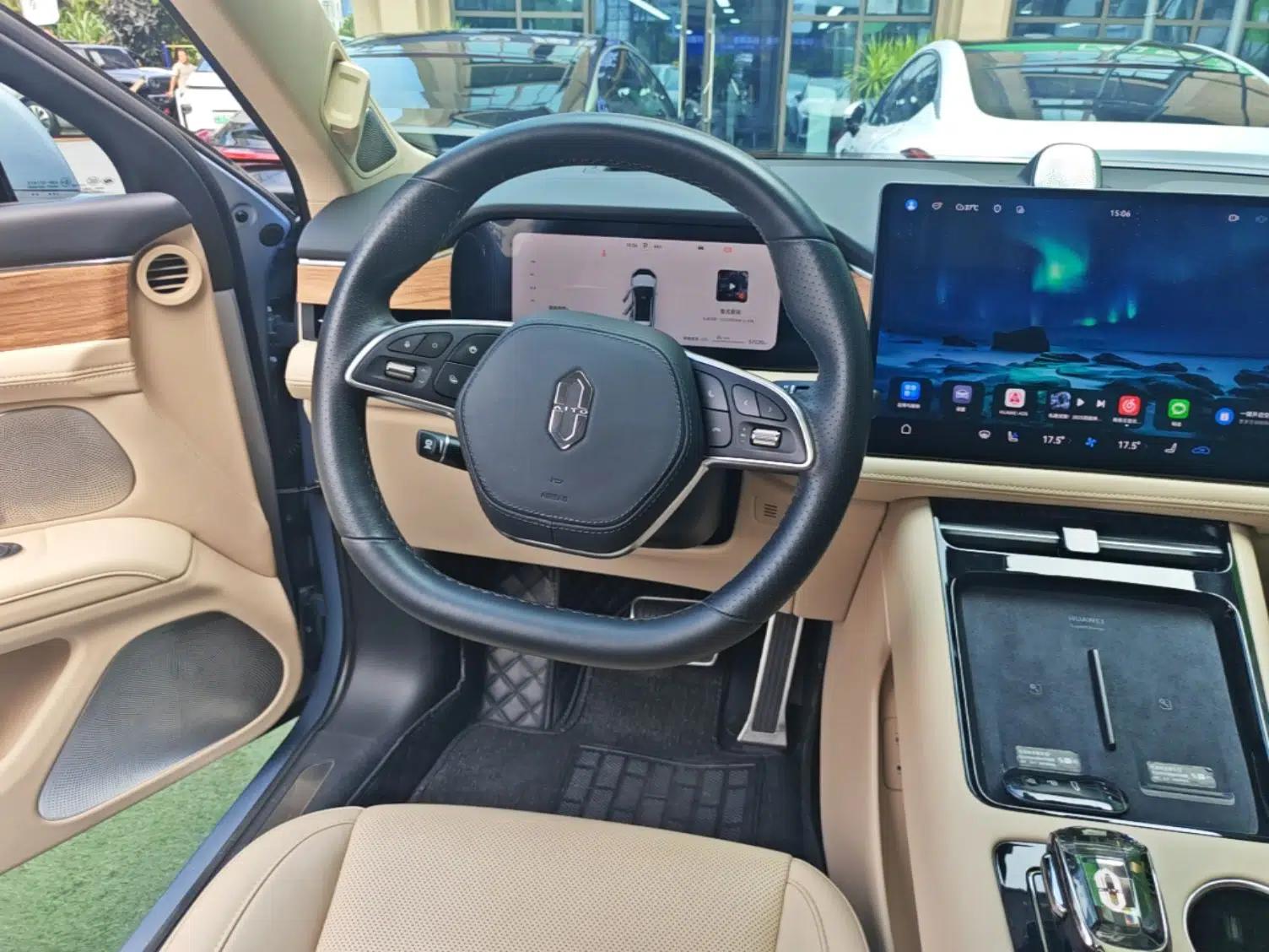 Hima AITO M5 2023 Extended-Range Four-Wheel Drive Intelligent Driving Version — миниатюра 13