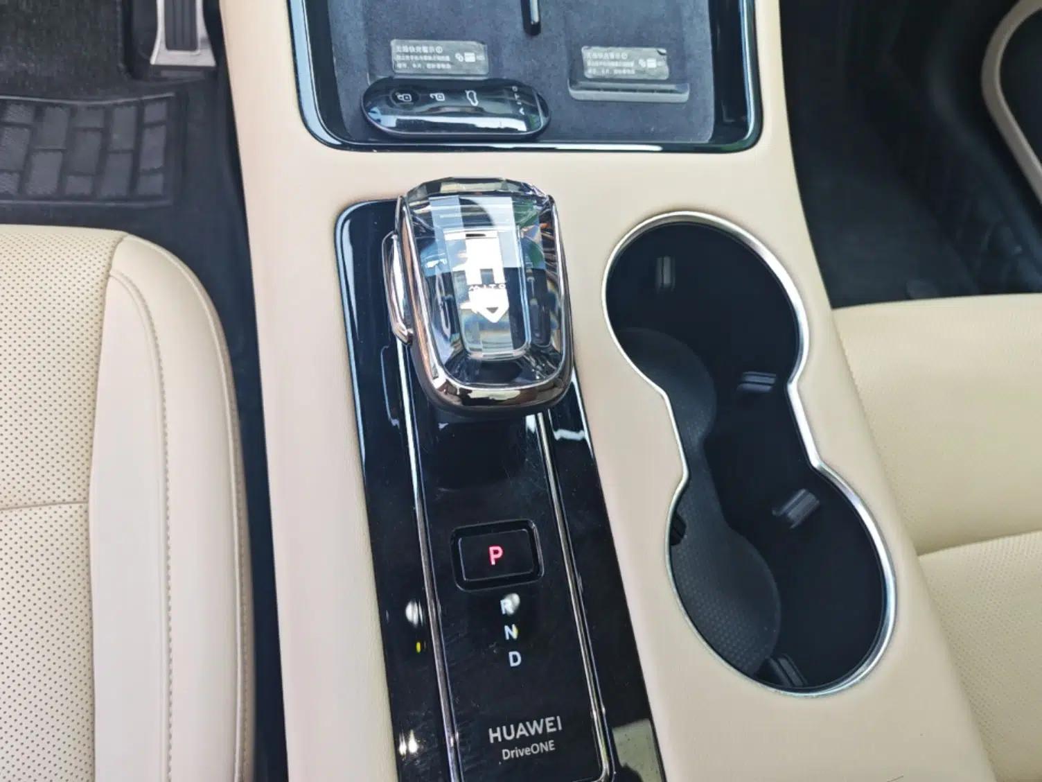 Hima AITO M5 2023 Extended-Range Four-Wheel Drive Intelligent Driving Version — миниатюра 16
