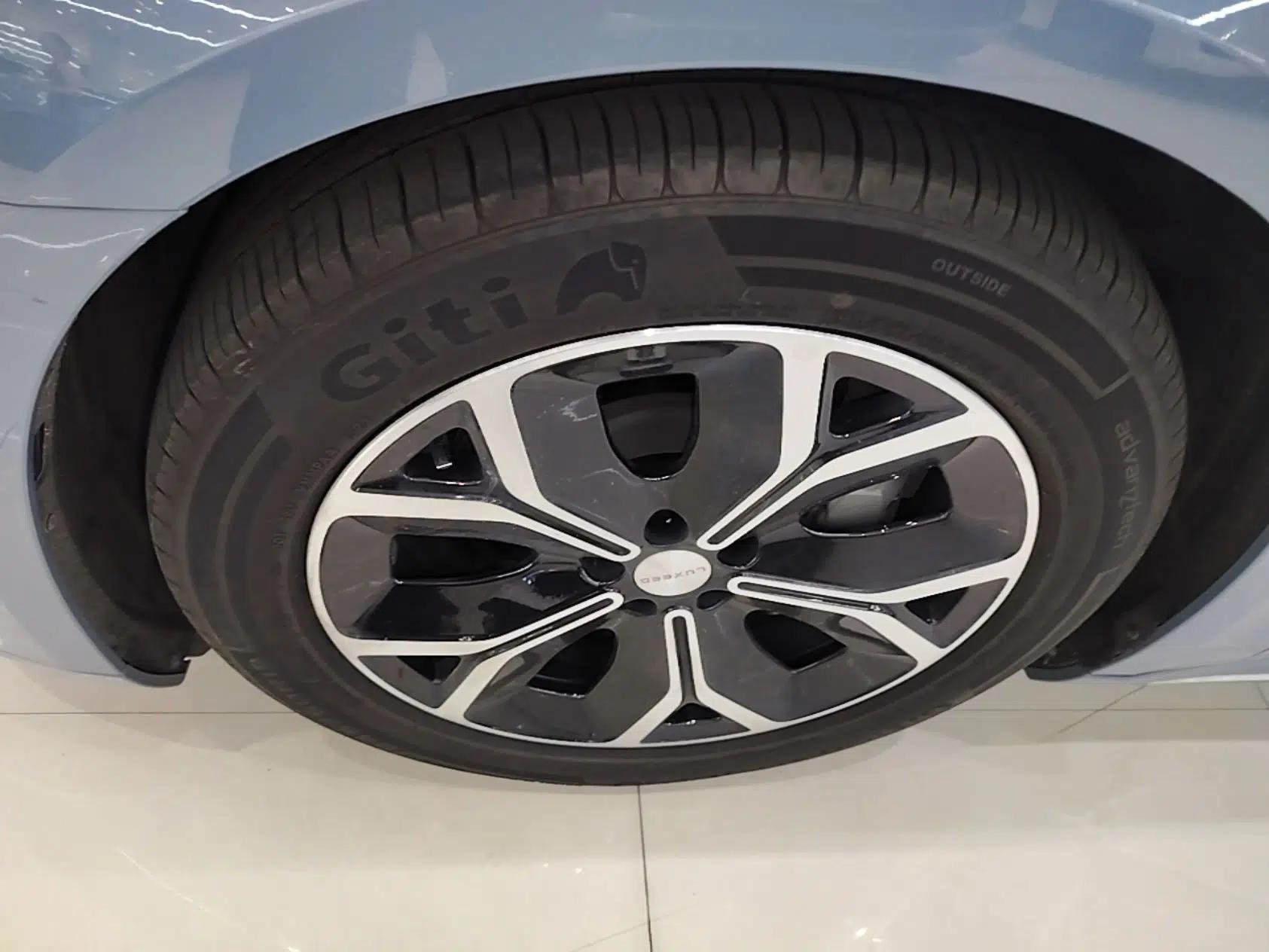 Hima Luxeed S7 2024 Max+ Rear-Drive Ultra-Range Intelligent Driving Edition — миниатюра 10