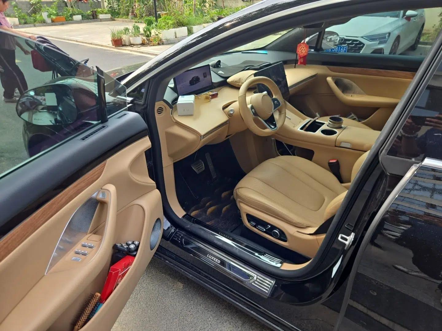 Hima Luxeed R7 2024 Pure Electric 667km Pro — миниатюра 24