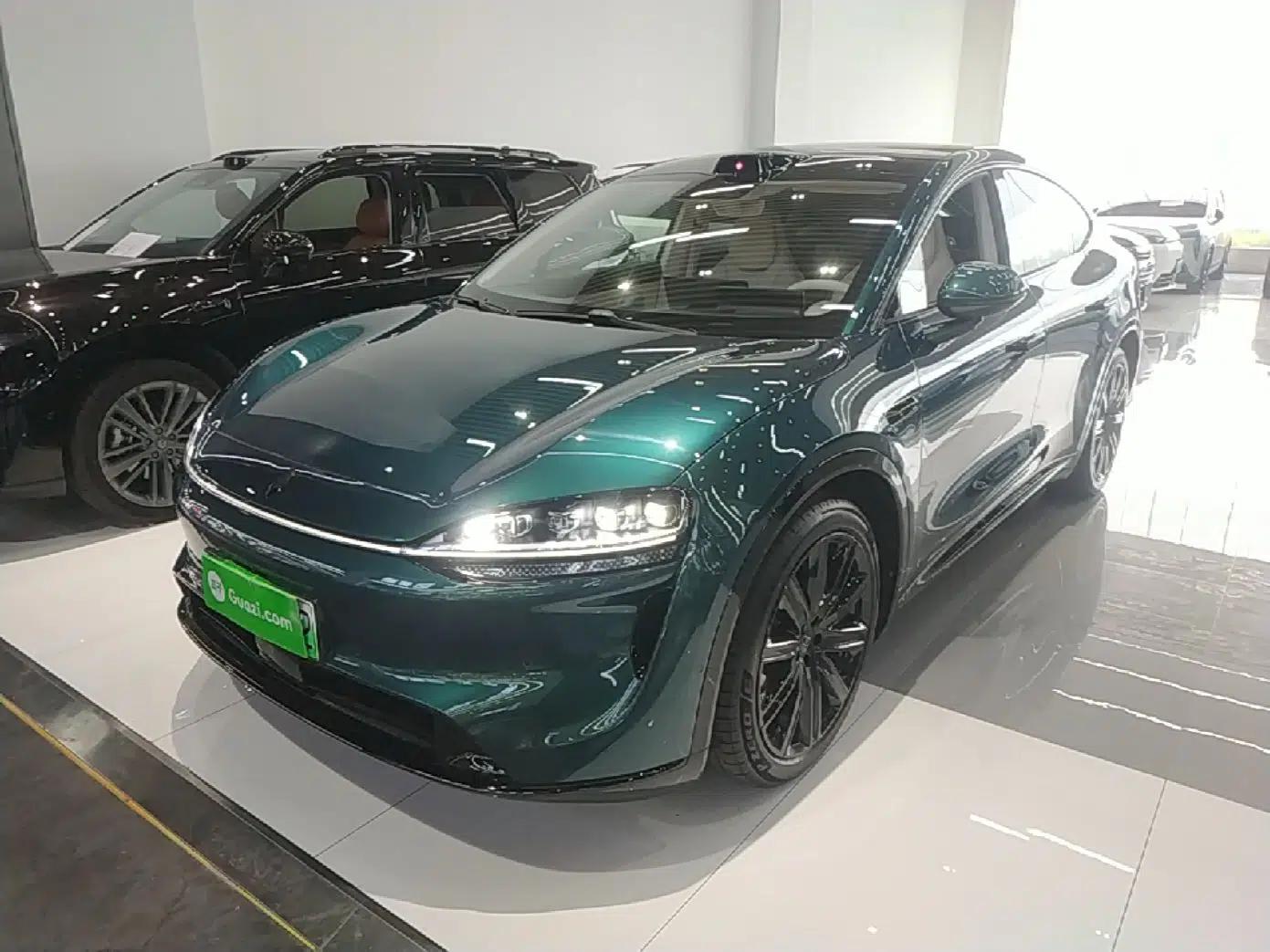 Hima Luxeed R7 2026 Model Pure Electric Max+ — миниатюра 1