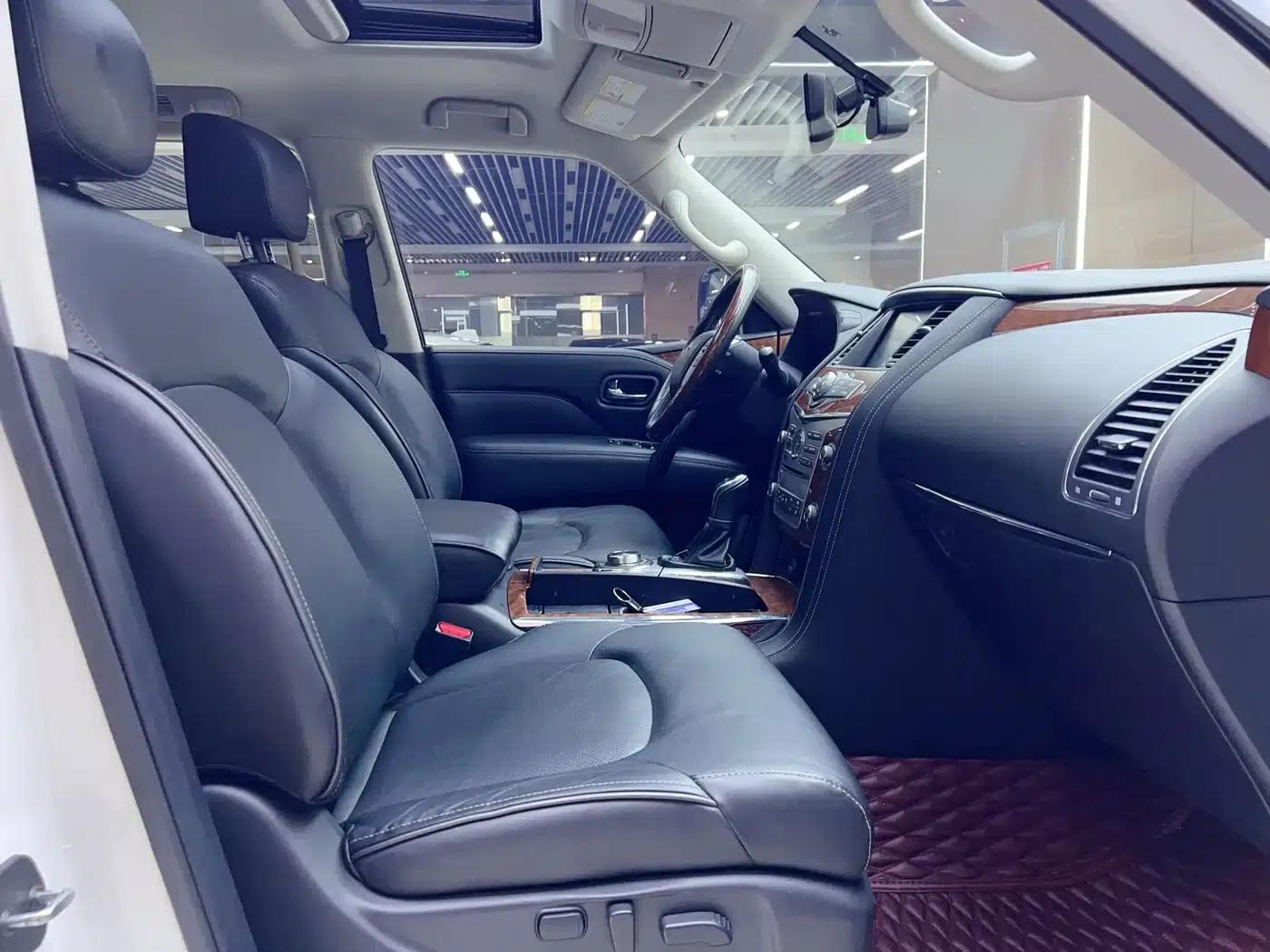 2018 Infiniti QX80 5.6L Middle East Edition — миниатюра 8