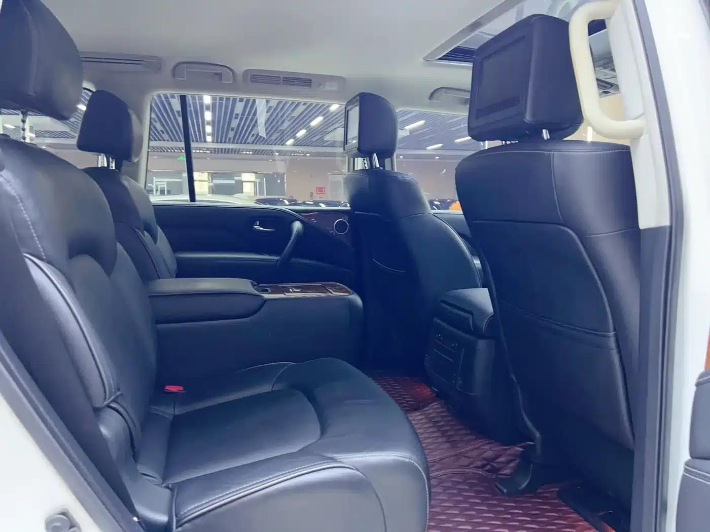 2018 Infiniti QX80 5.6L Middle East Edition — миниатюра 9