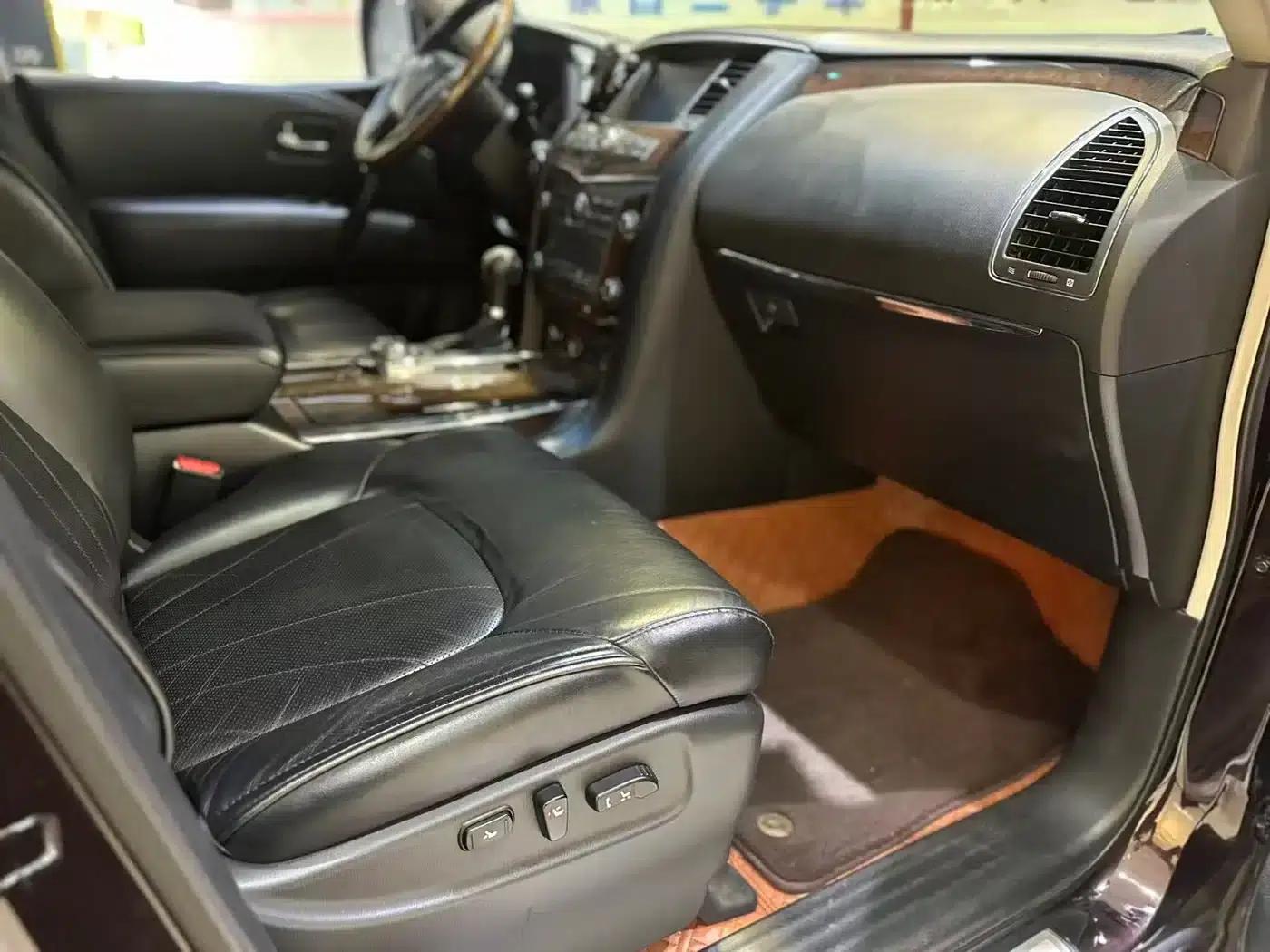 Infiniti QX80 2013 5.6L 4WD — миниатюра 3