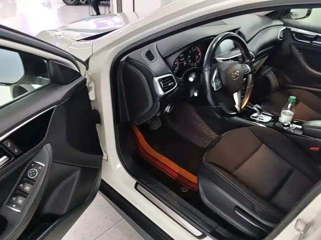 Infiniti QX30 2017 1.6T 2WD Sport Edition — миниатюра 16