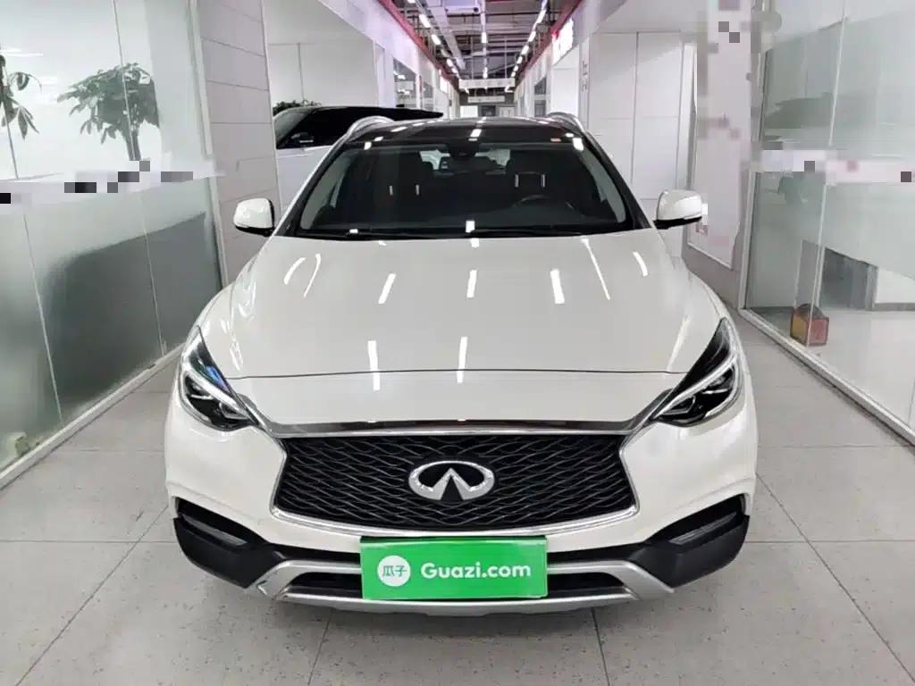 Infiniti QX30 2017 1.6T 2WD Sport Edition — миниатюра 3
