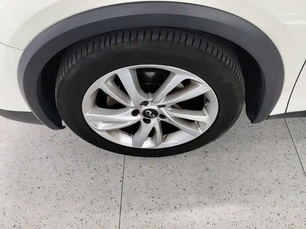Infiniti QX30 2017 1.6T 2WD Sport Edition — миниатюра 23