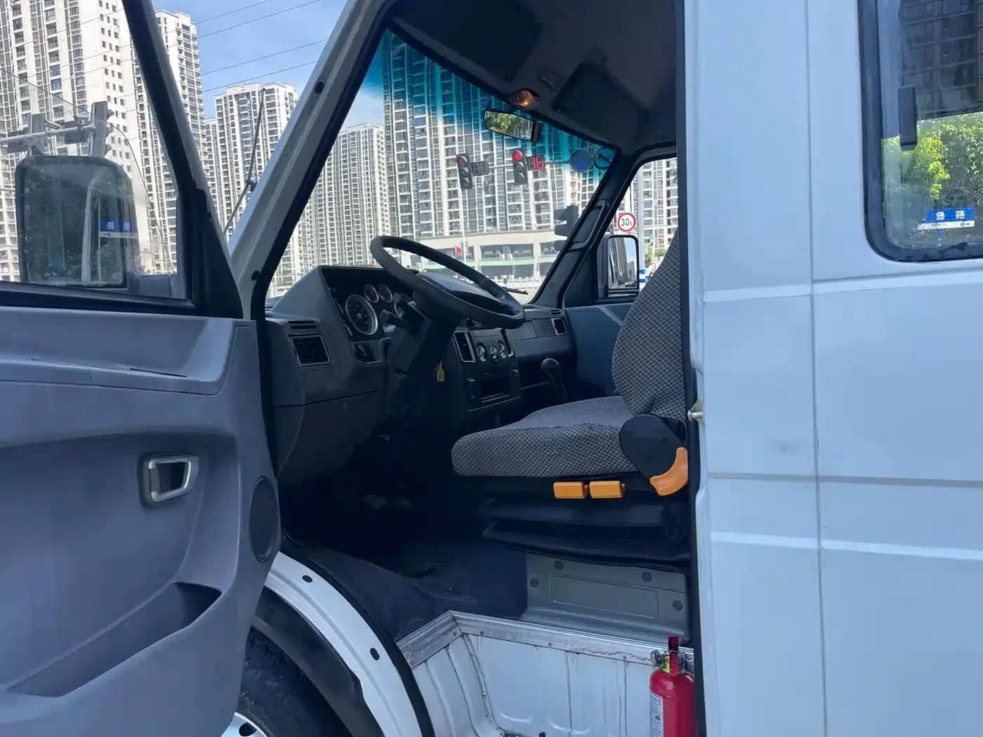 Iveco DeYi 2012 2.5T-A35 Logistics Version 1 (Mid-top) — миниатюра 10