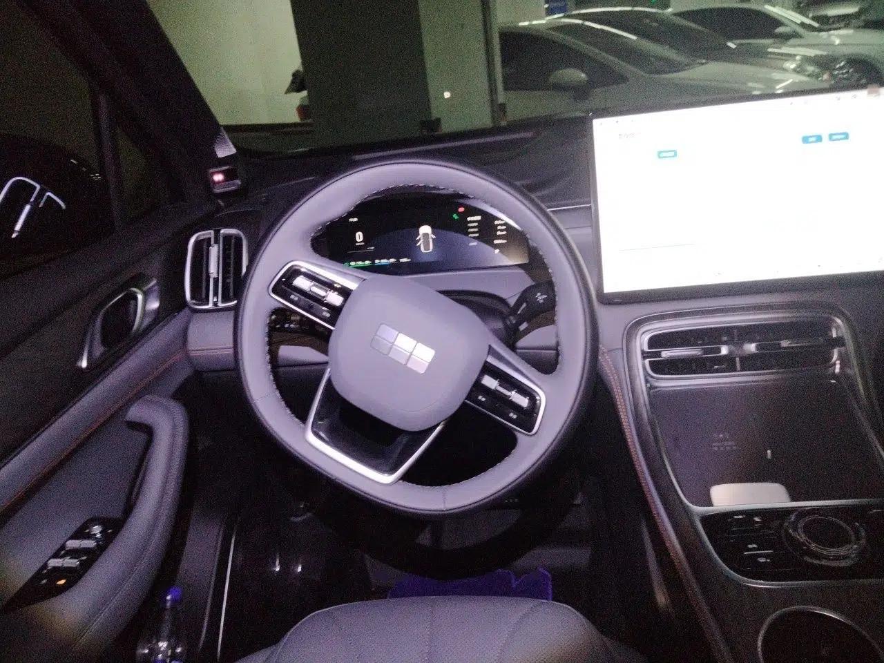 Geely Galaxy M7 2026 Model Yuanyoujia 225km Exploration+ Edition — миниатюра 10