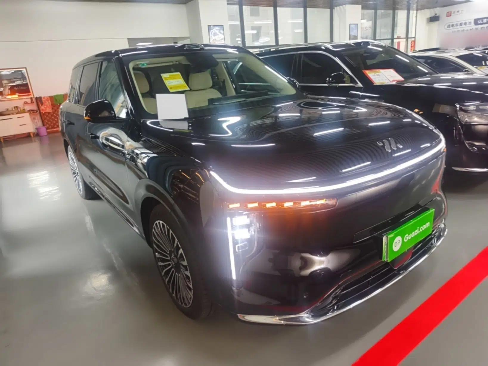 IM Zhiji LS8 2026 Model 52 Max+ Tech Flagship Five-Seat — миниатюра 3