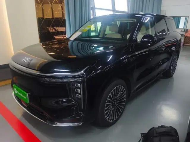 IM Zhiji LS8 2026 Model 52 Max+ Tech Flagship Five-Seat