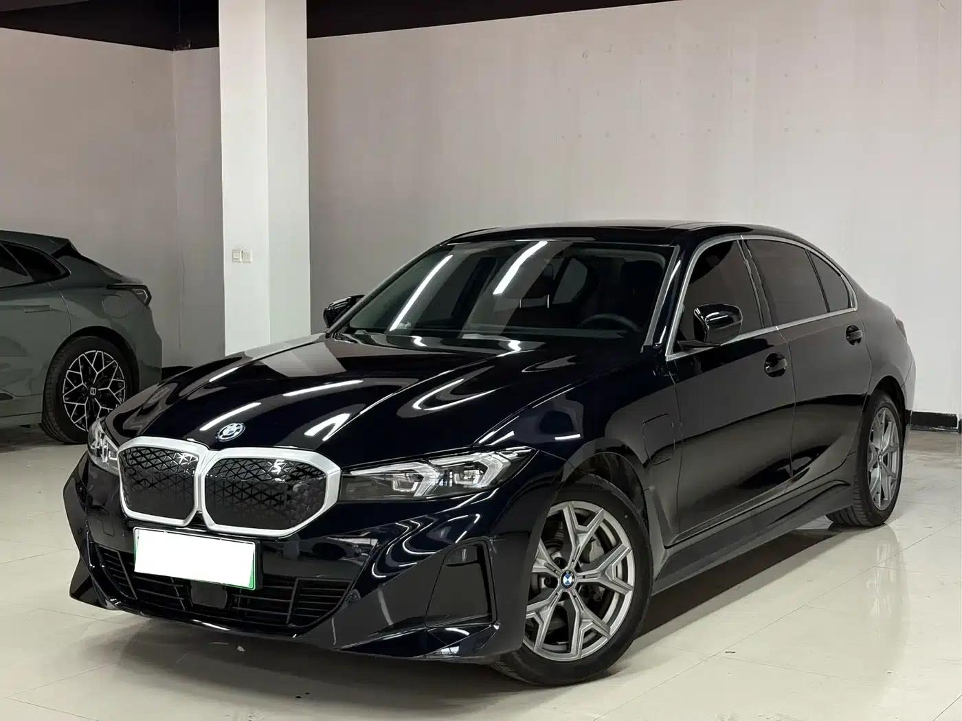 BMW i3 2025 eDrive 35 L — миниатюра 1