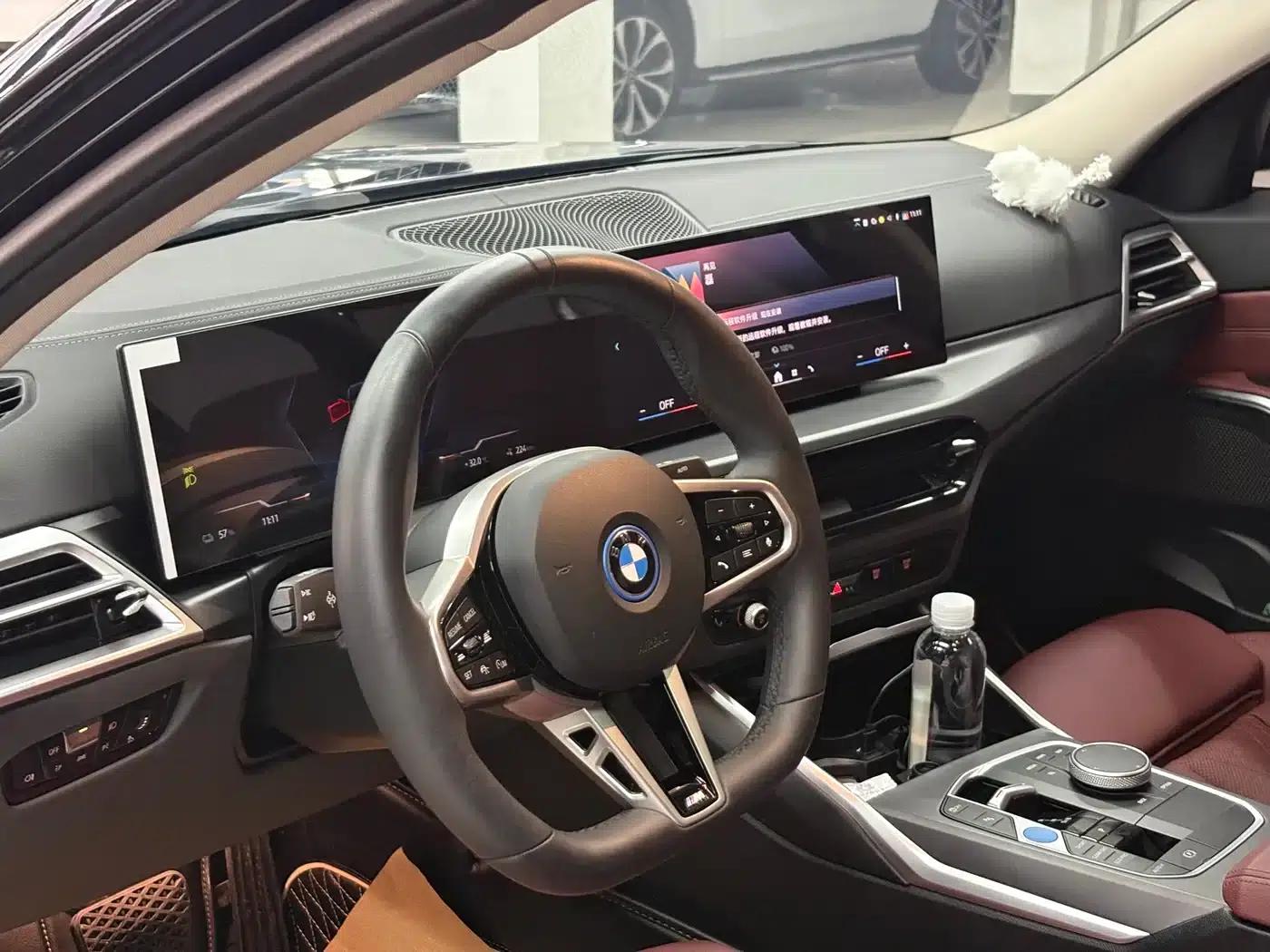 BMW i3 2025 eDrive 35 L — миниатюра 8