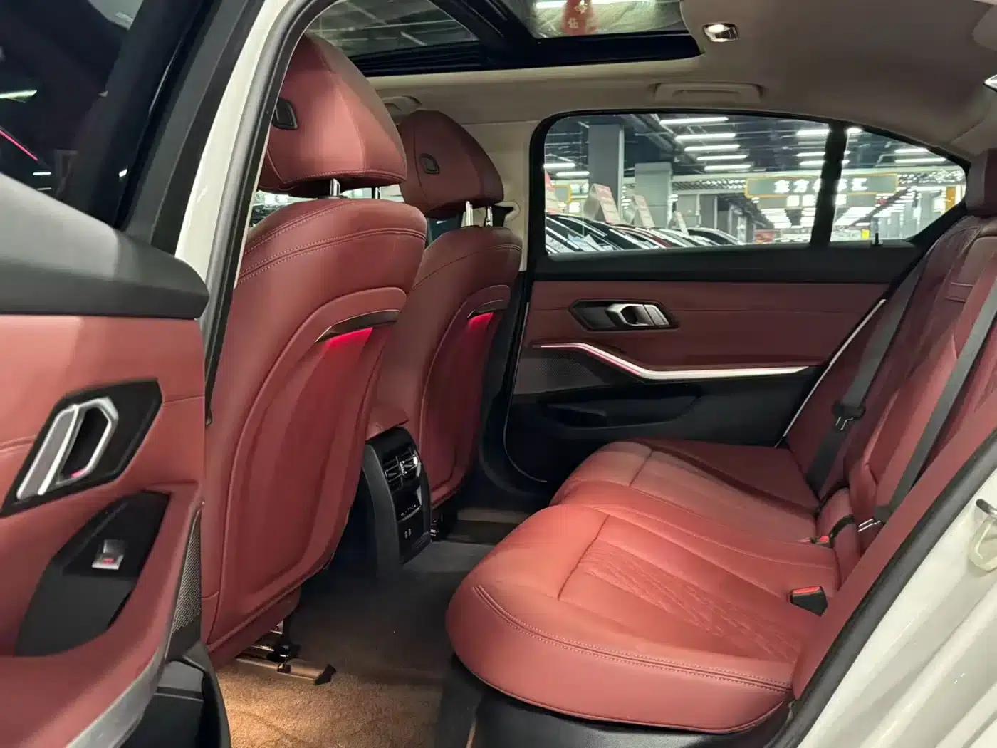 BMW i3 2024 eDrive 40 L Shadow Edition — миниатюра 7