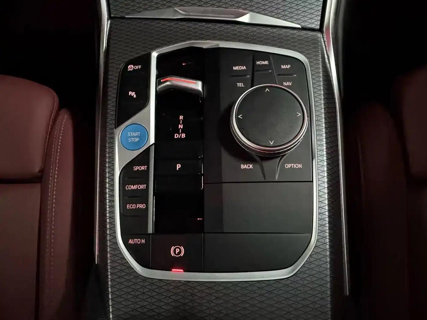 BMW i3 2024 eDrive 40 L Shadow Edition — миниатюра 9