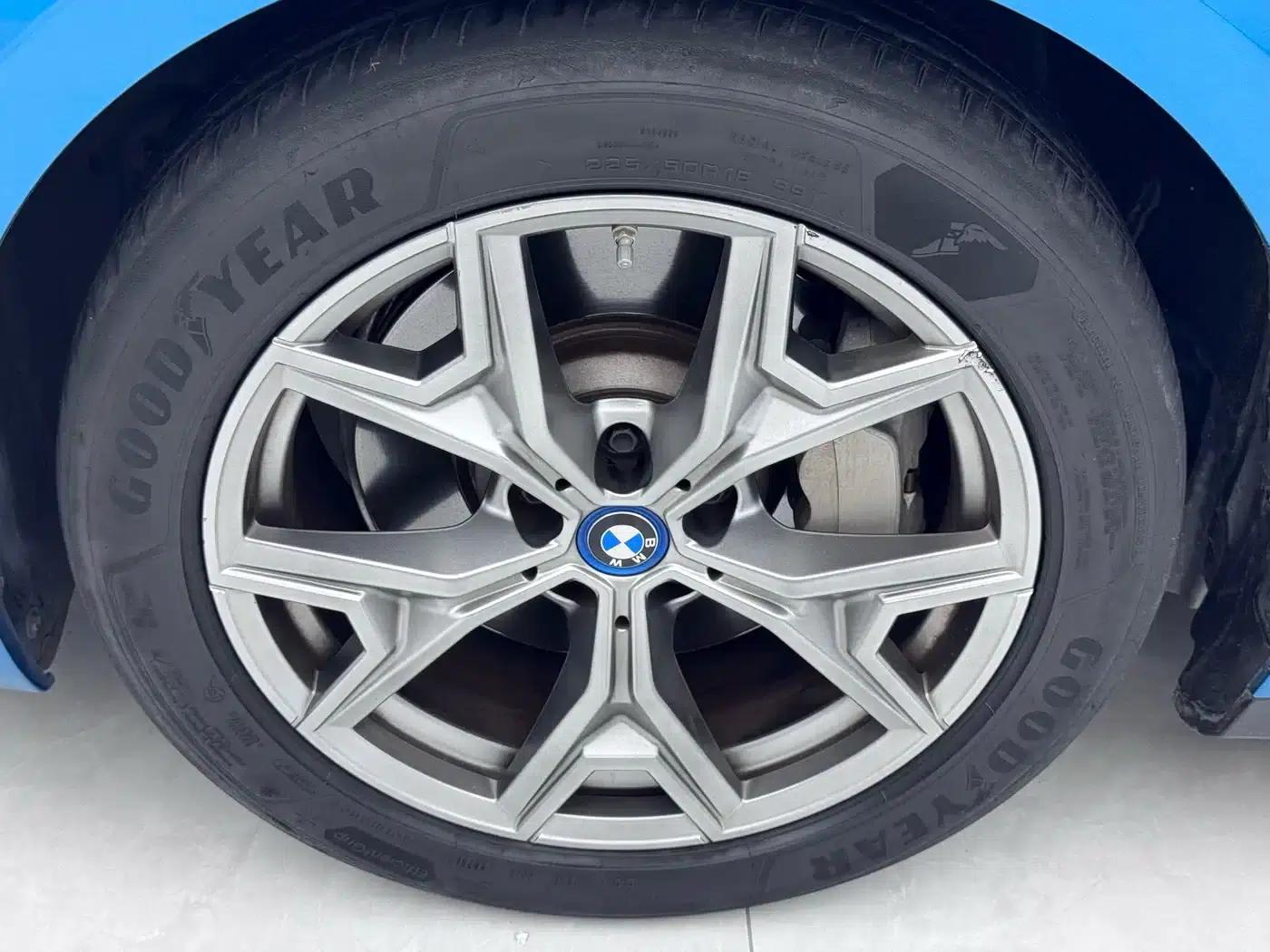 BMW i3 2024 eDrive 35L — миниатюра 8