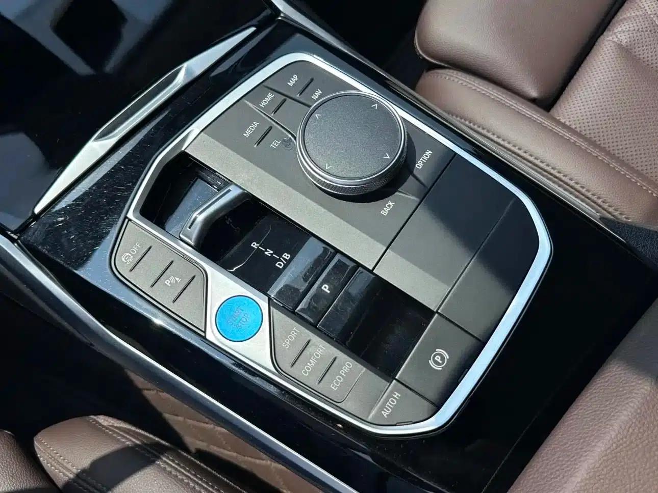 BMW i3 2022 eDrive 35L — миниатюра 8