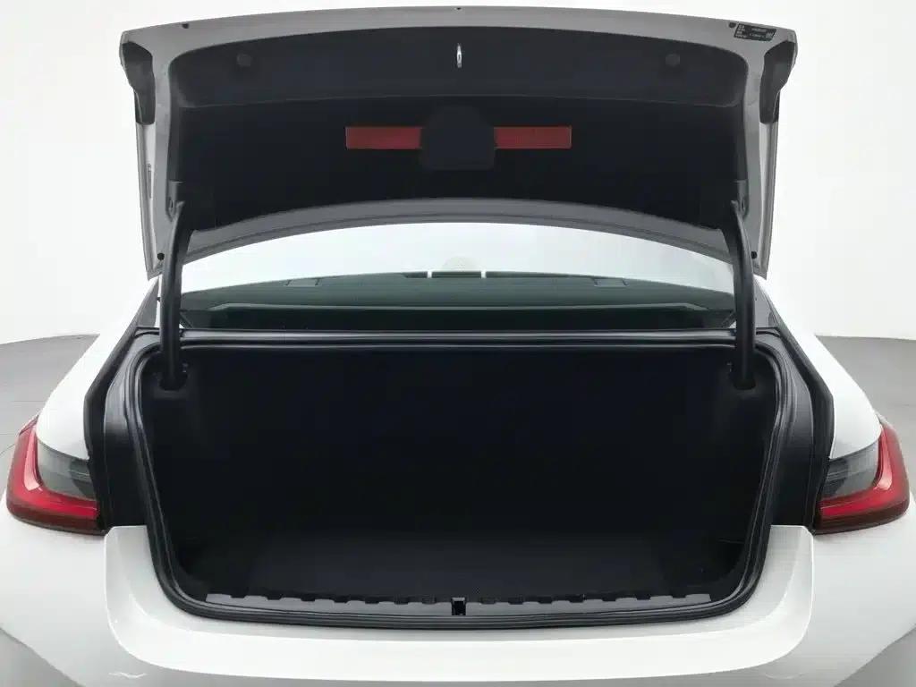BMW i3 2024 eDrive 35L — миниатюра 16