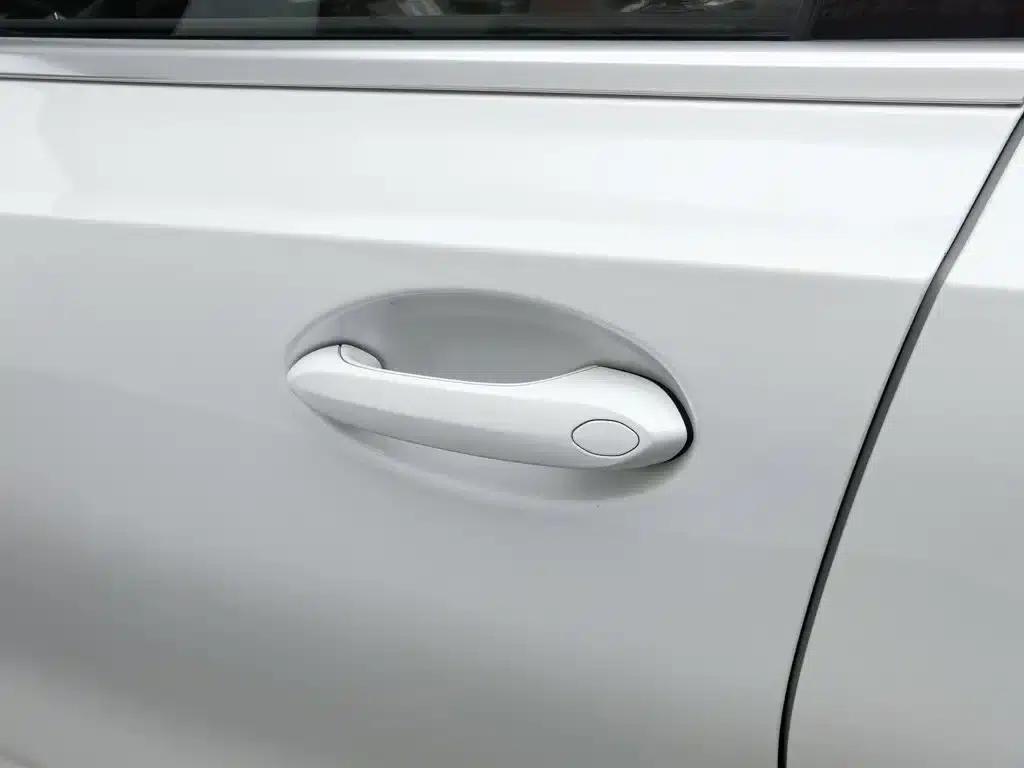 BMW i3 2024 eDrive 35L — миниатюра 18