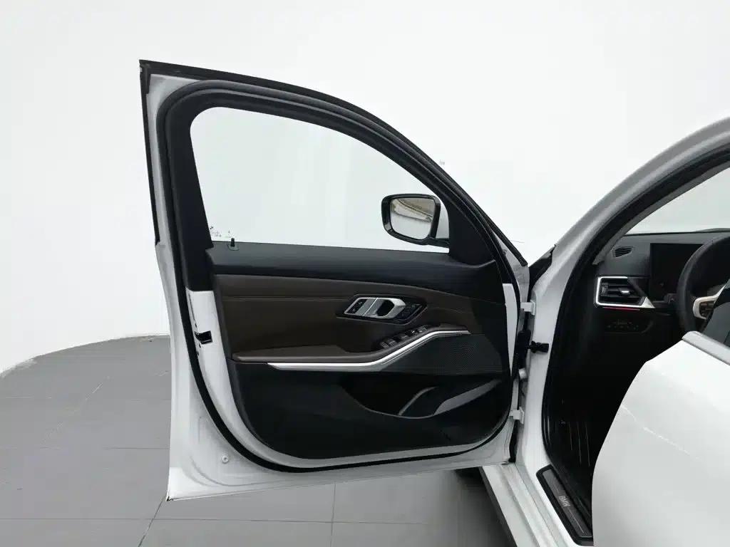 BMW i3 2024 eDrive 35L — миниатюра 8