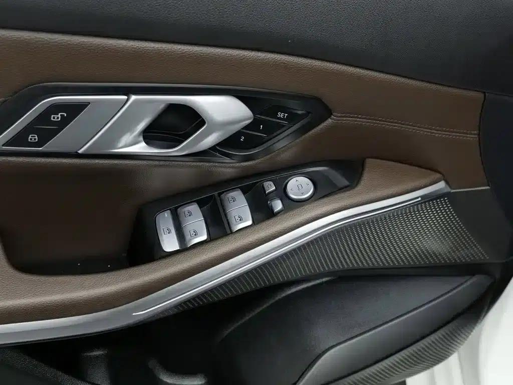 BMW i3 2024 eDrive 35L — миниатюра 9