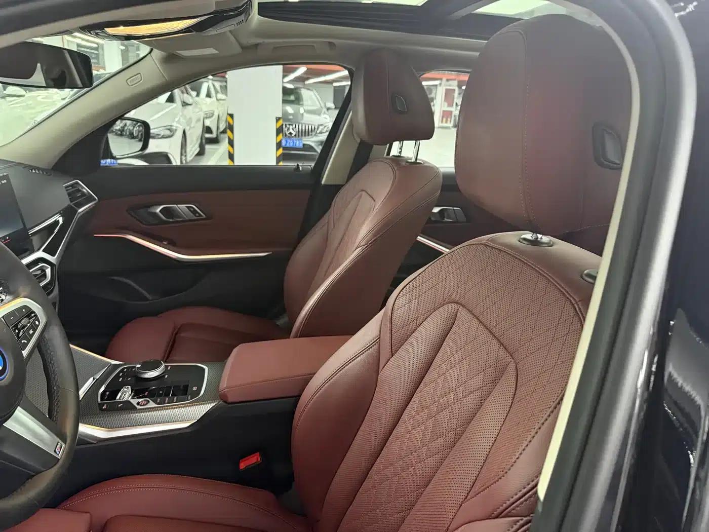 BMW i3 2023 eDrive 40 L Shadow Sport Package — миниатюра 6