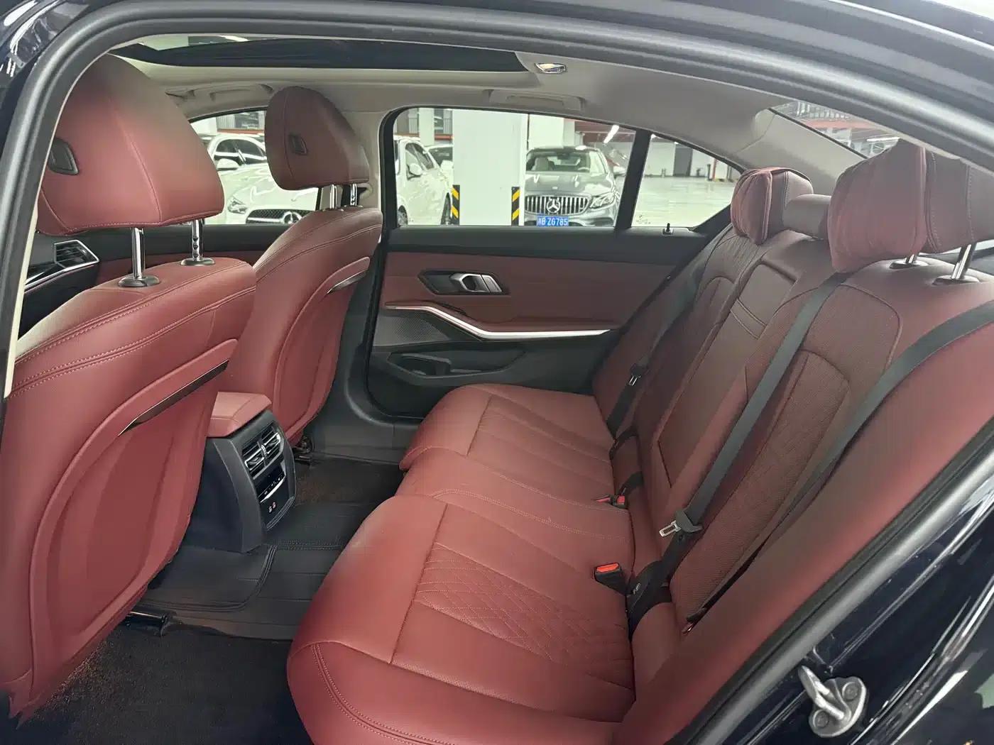 BMW i3 2023 eDrive 40 L Shadow Sport Package — миниатюра 7